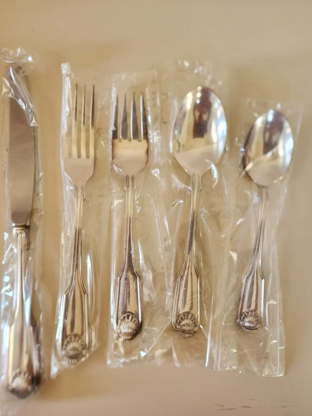 Vtg NEW Oneida Silver SHELL Community Silver Plate Flatware 5pc Place Setting